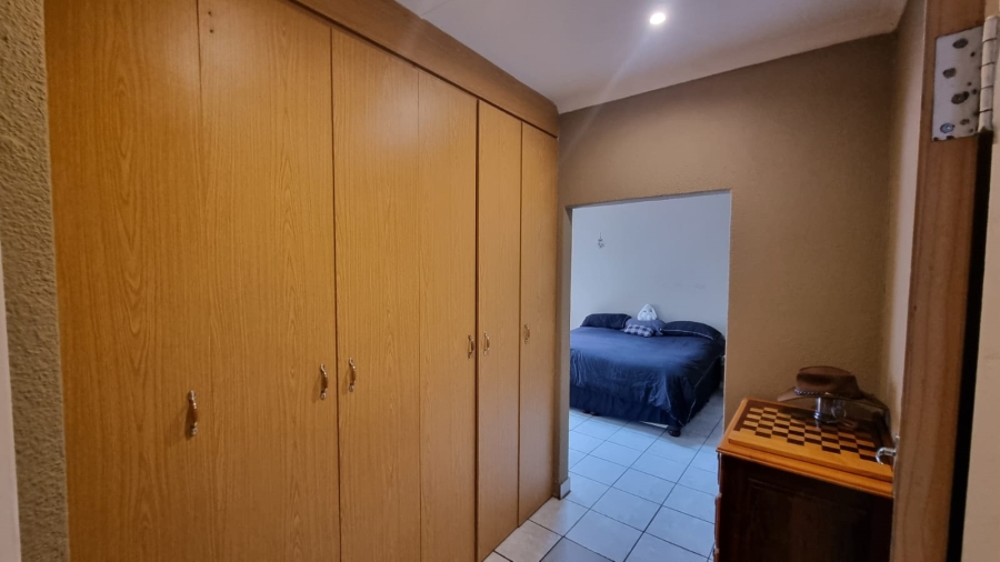 3 Bedroom Property for Sale in Azalea Park North West